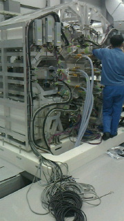 High yield DD110M thermal neutron generator